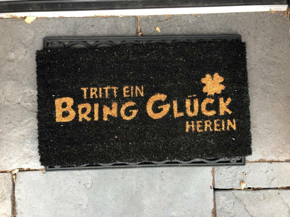 Tritt Ein Bring Glueck Herein - Exquisite 75 Qm - Messenaehe - Parkplatz - Flughafennaehe Düsseldorf Extérieur photo